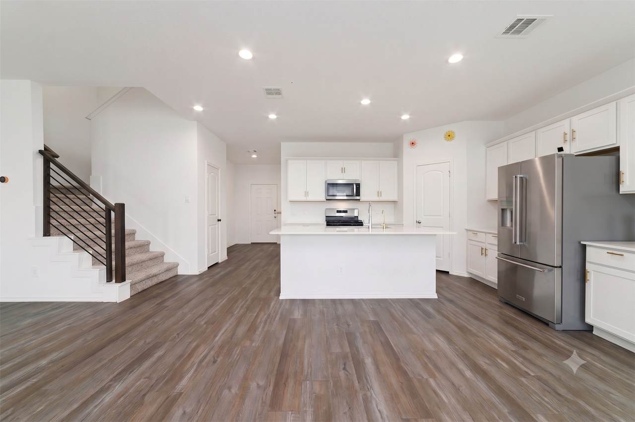 4924 Almond Terrace Drive - Photo 1