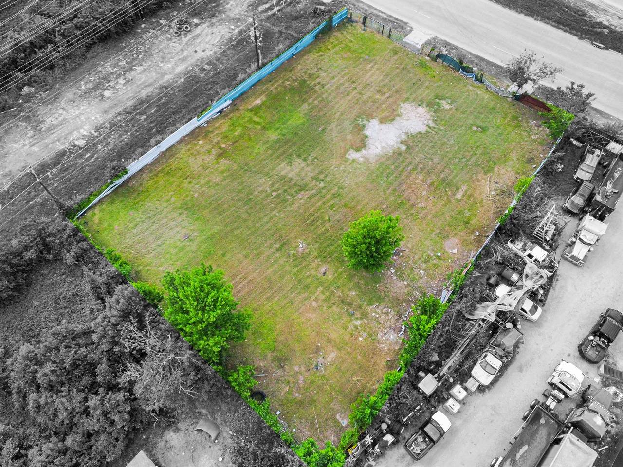 1710 Berry Road - Photo 1
