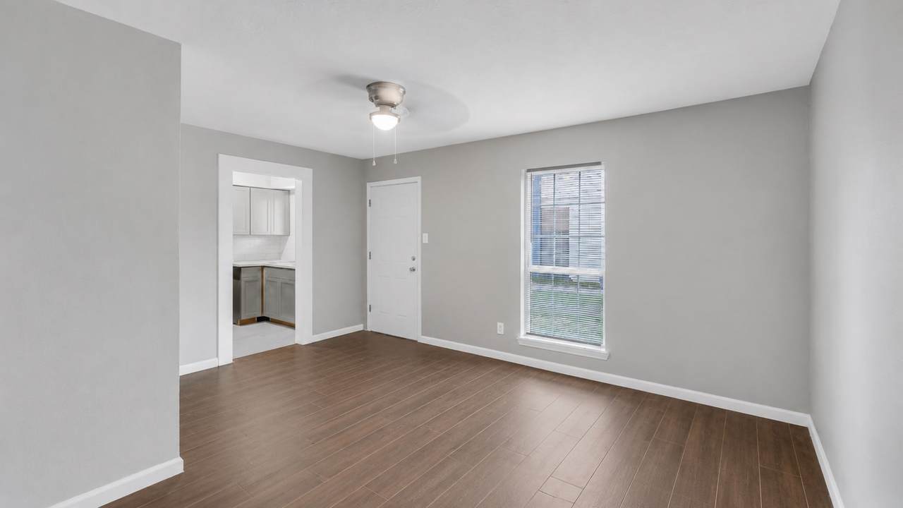 122 Crosstimbers Street - Photo 1