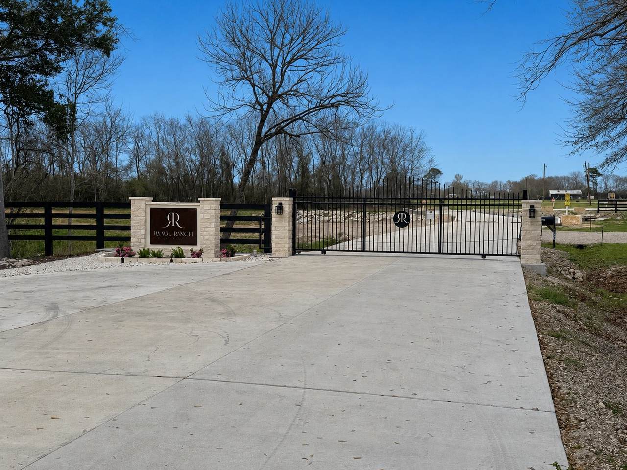 1619 Rymal Ranch Road - Photo 1