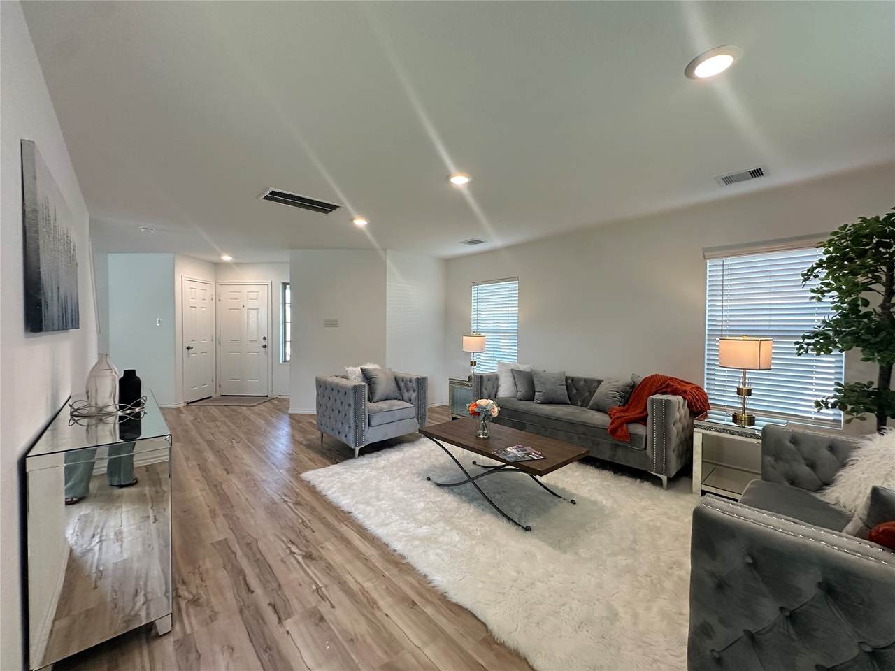 11079 Lake Mist Lane - Photo 1