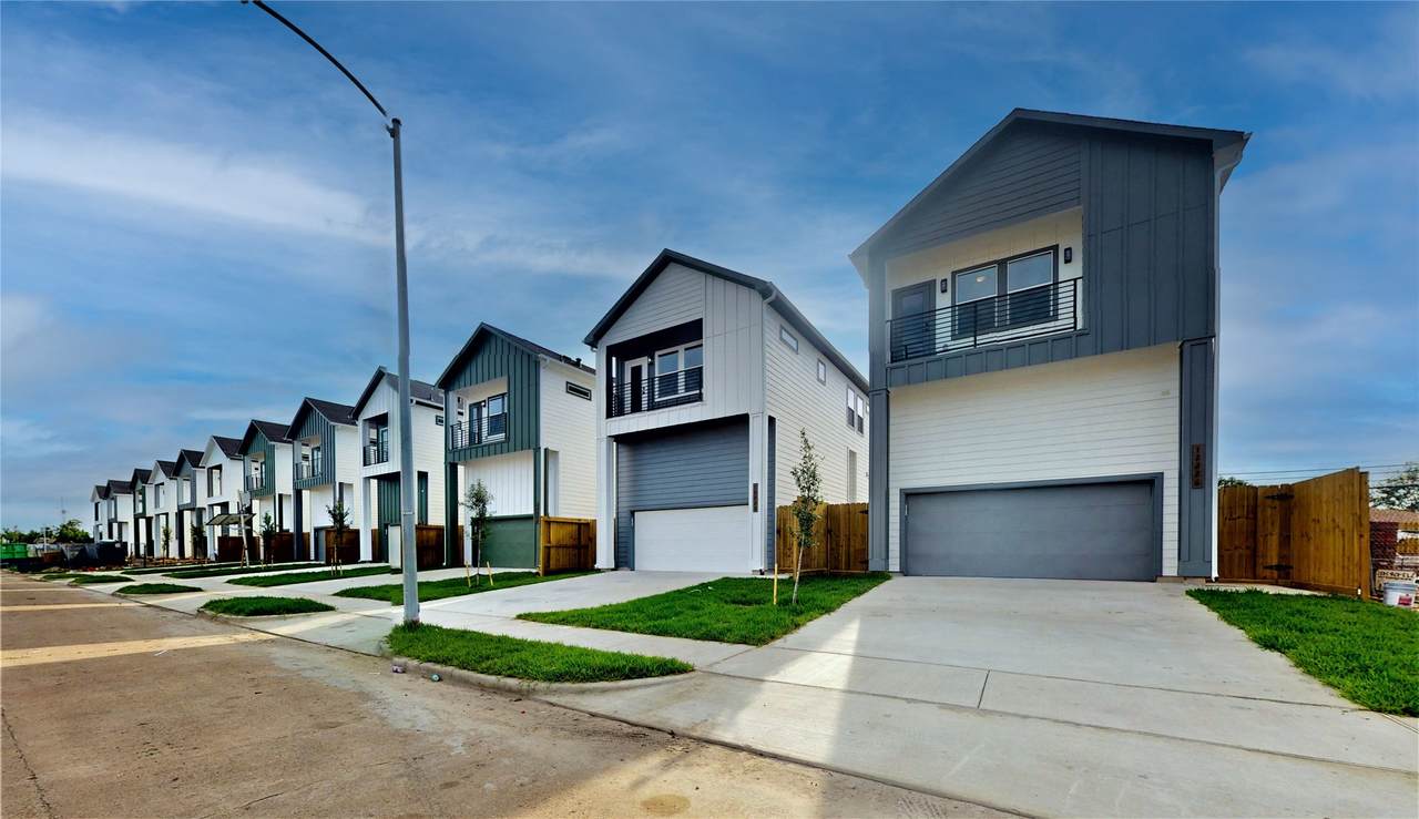 12226 Kirkgard - Photo 1