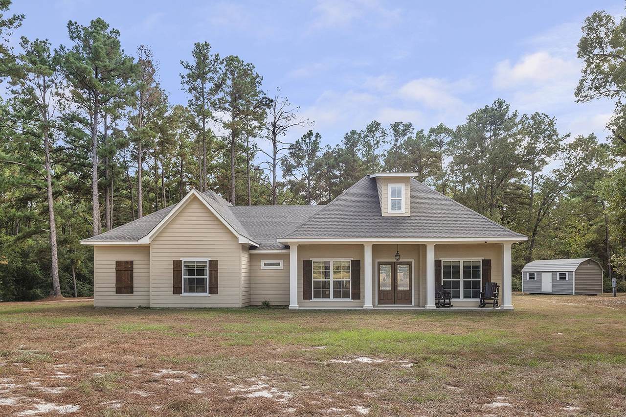 132 County Road 2195 - Photo 1