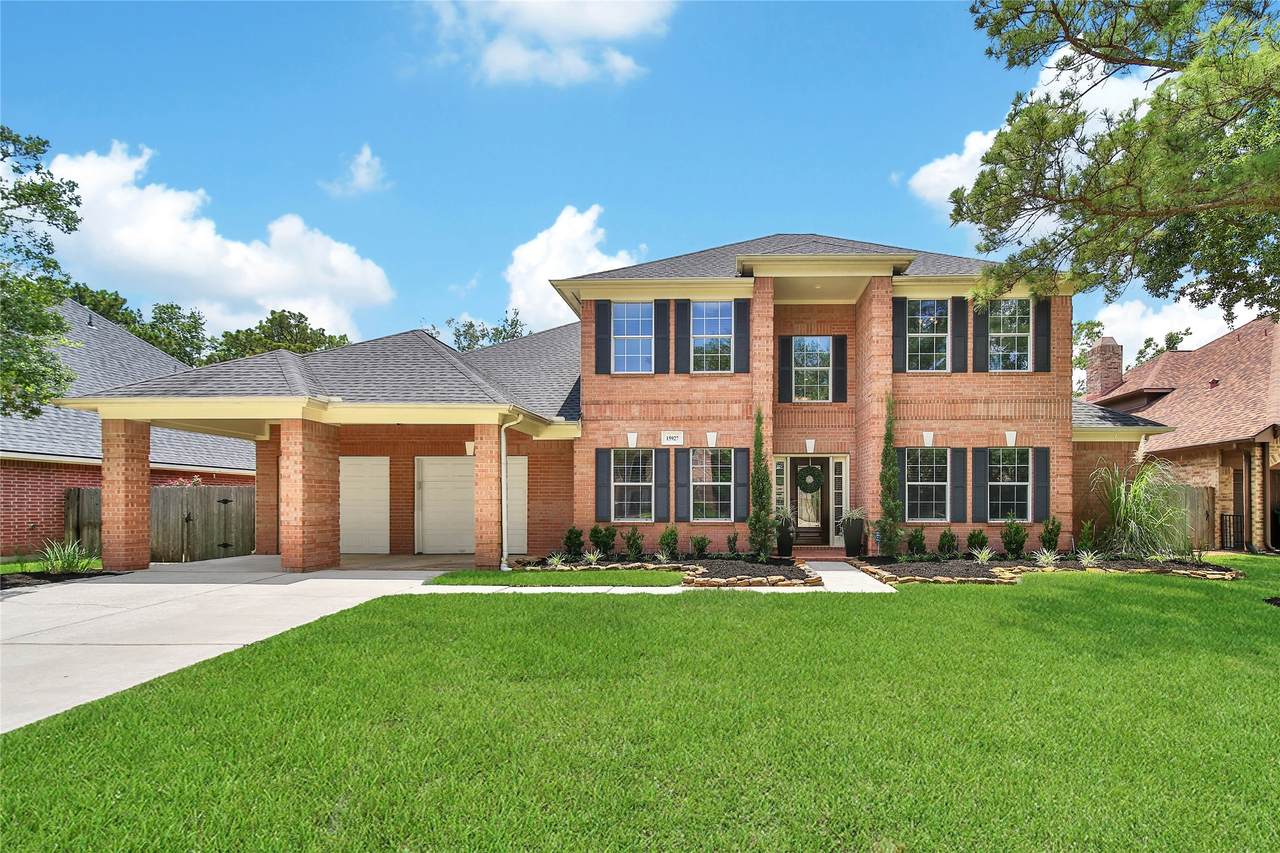 15927 Lake Loop Drive - Photo 1