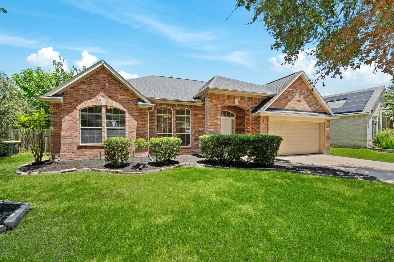 7418 Parkcross Place - Photo 1