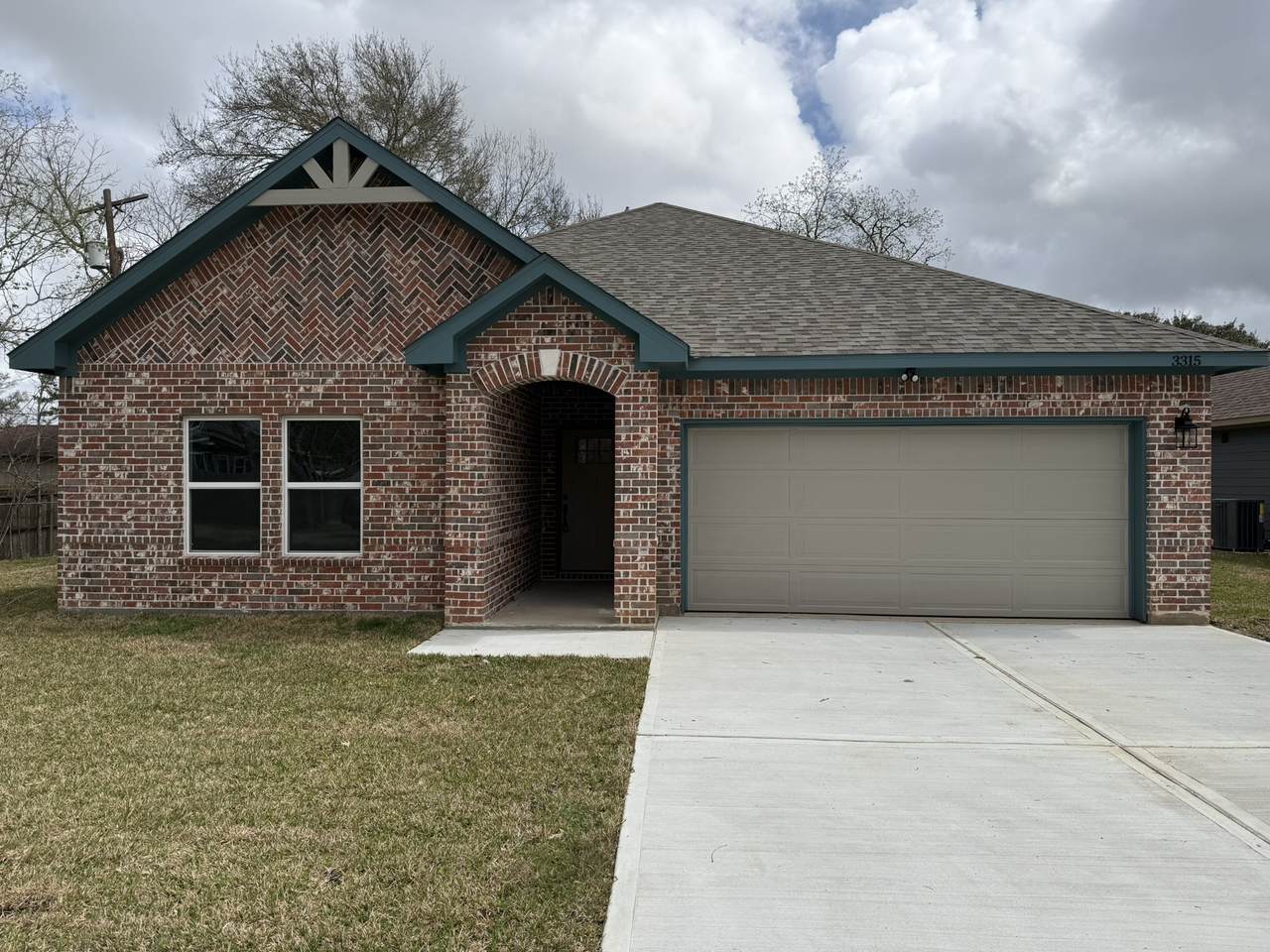 3315 Colorado - Photo 1