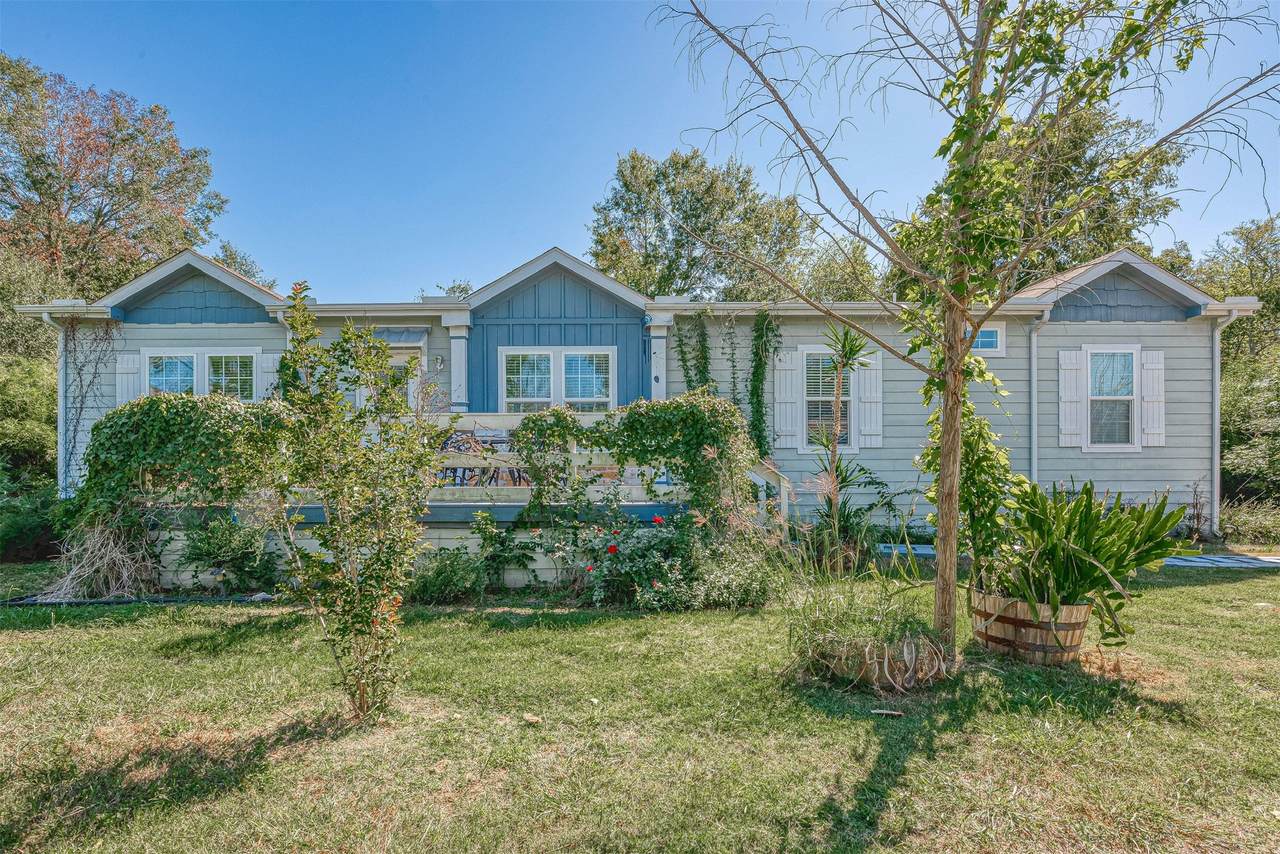 20547 Post Oak Boulevard - Photo 1
