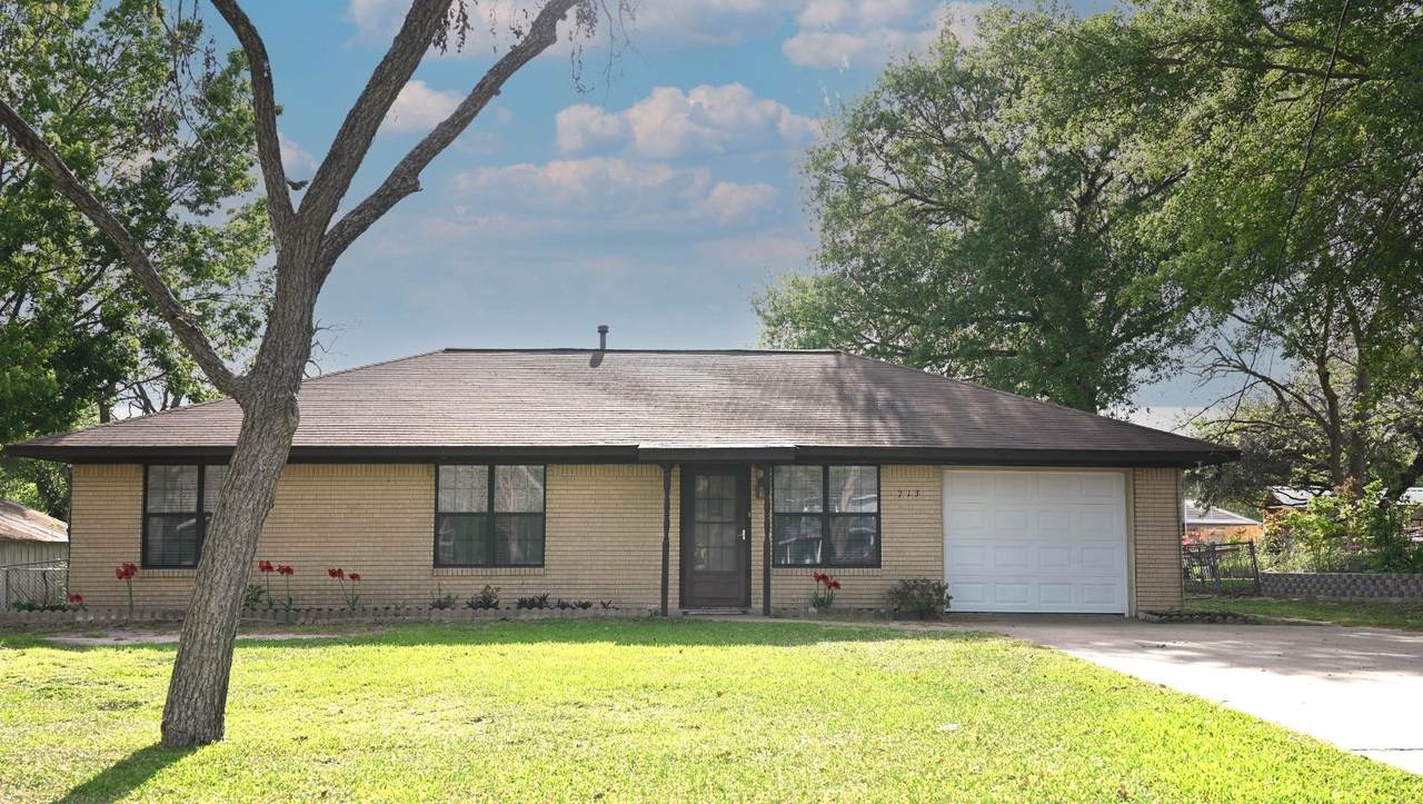 713 Burleson Street - Photo 1