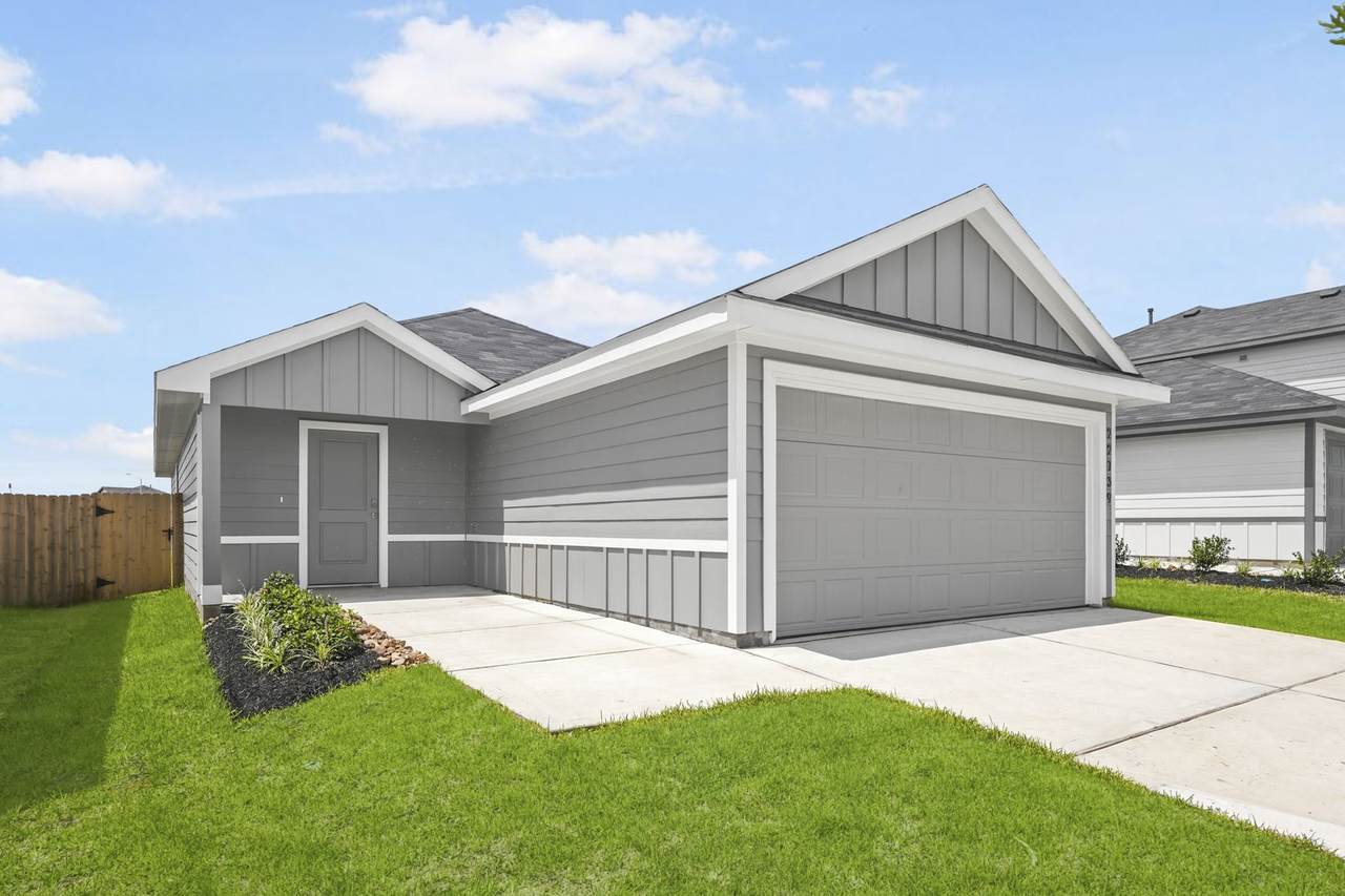 22739 Primrose Wind Lane - Photo 1