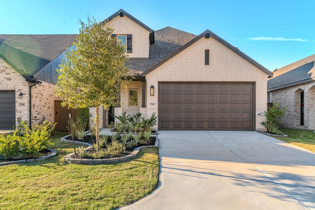 7342 Lake Arrowhead Lane - Photo 1