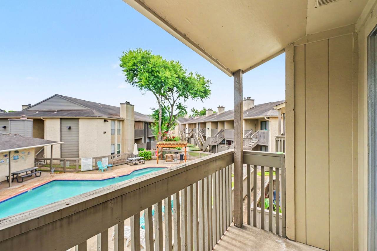 1900 Bay Area Blvd Boulevard - Photo 1
