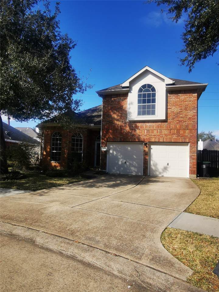 802 Portsmouth Drive - Photo 1