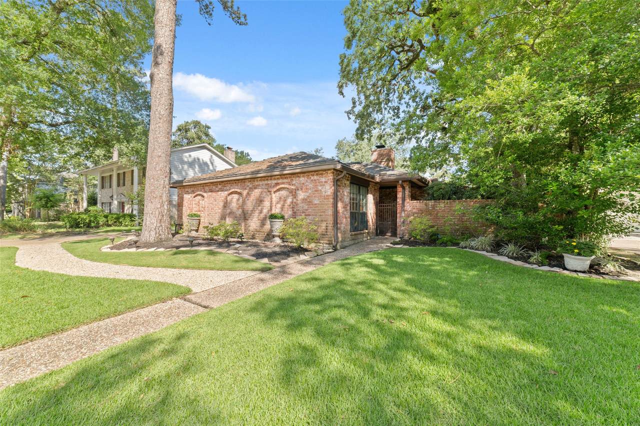 5930 Old Lodge Drive - Photo 1