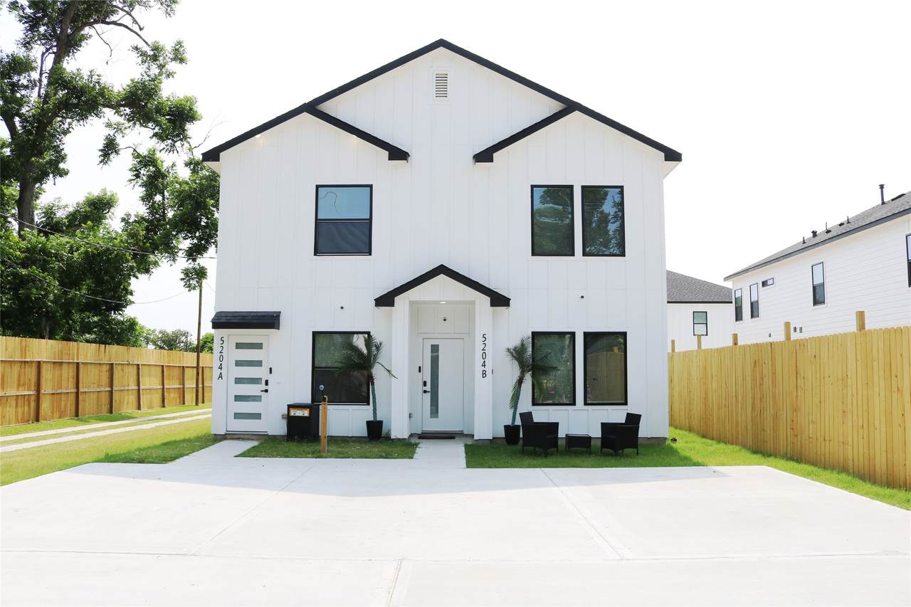 5204 Gold Street - Photo 1