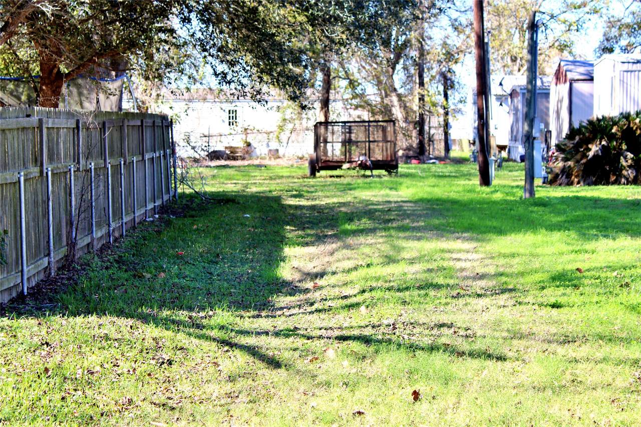 628 Austin Street - Photo 1