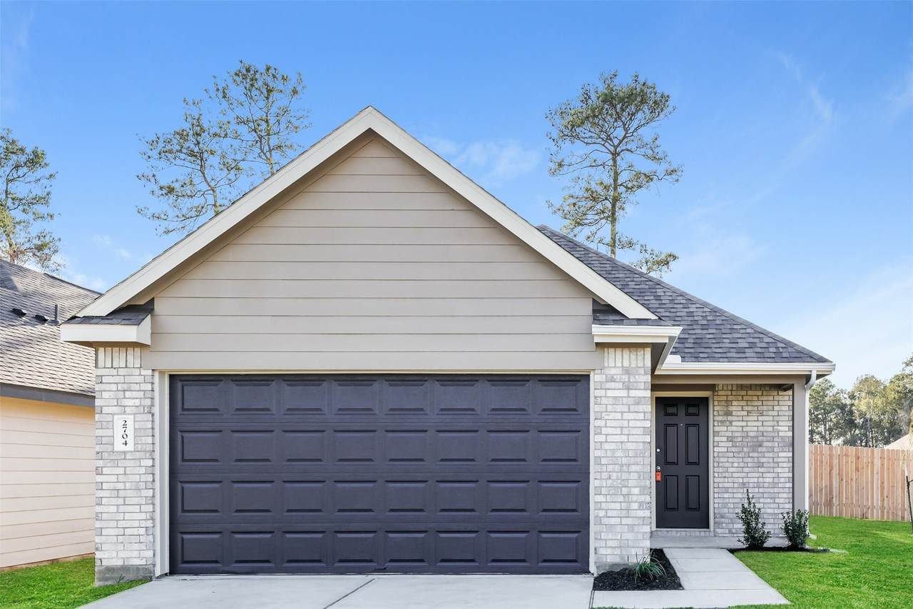 2704 Atlas Drive - Photo 1