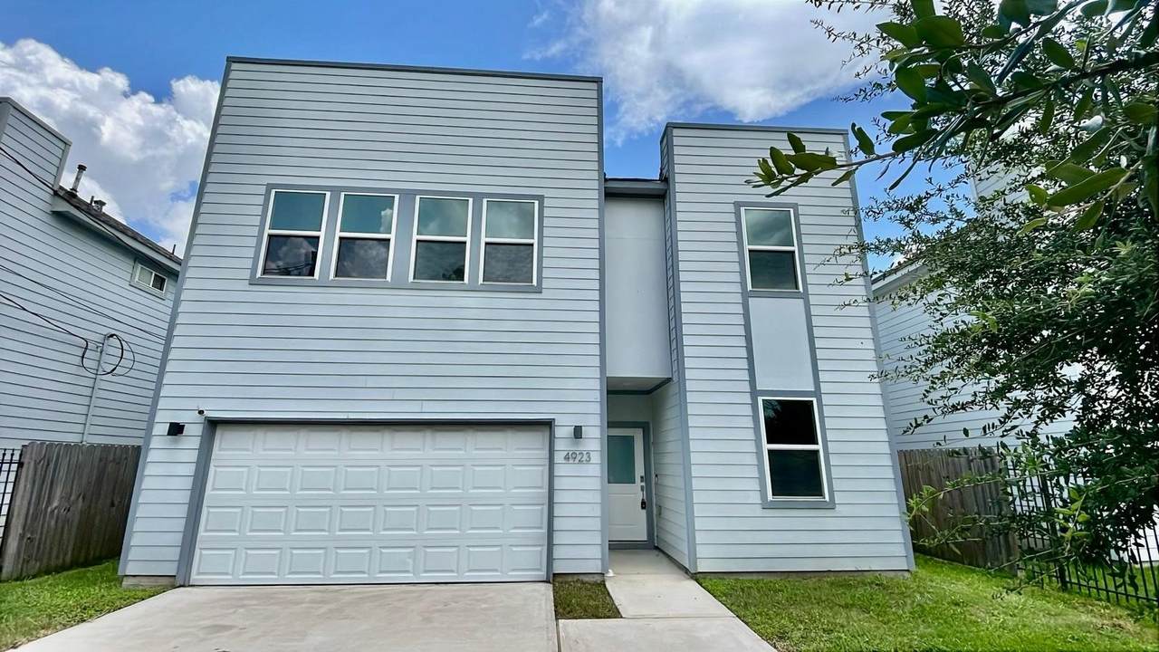 4923 Higgins Street - Photo 1