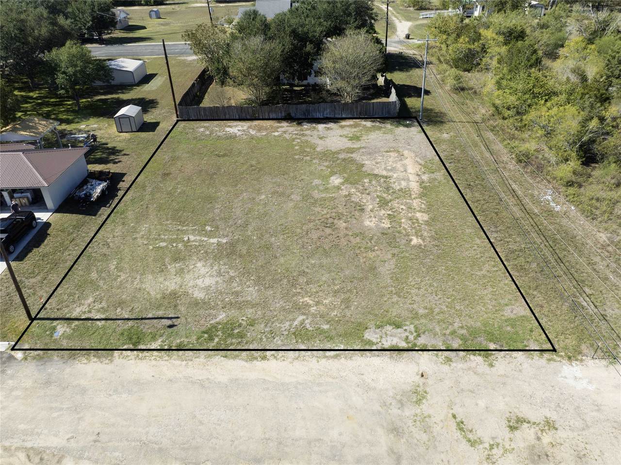 305 & 307 Upton Avenue - Photo 1