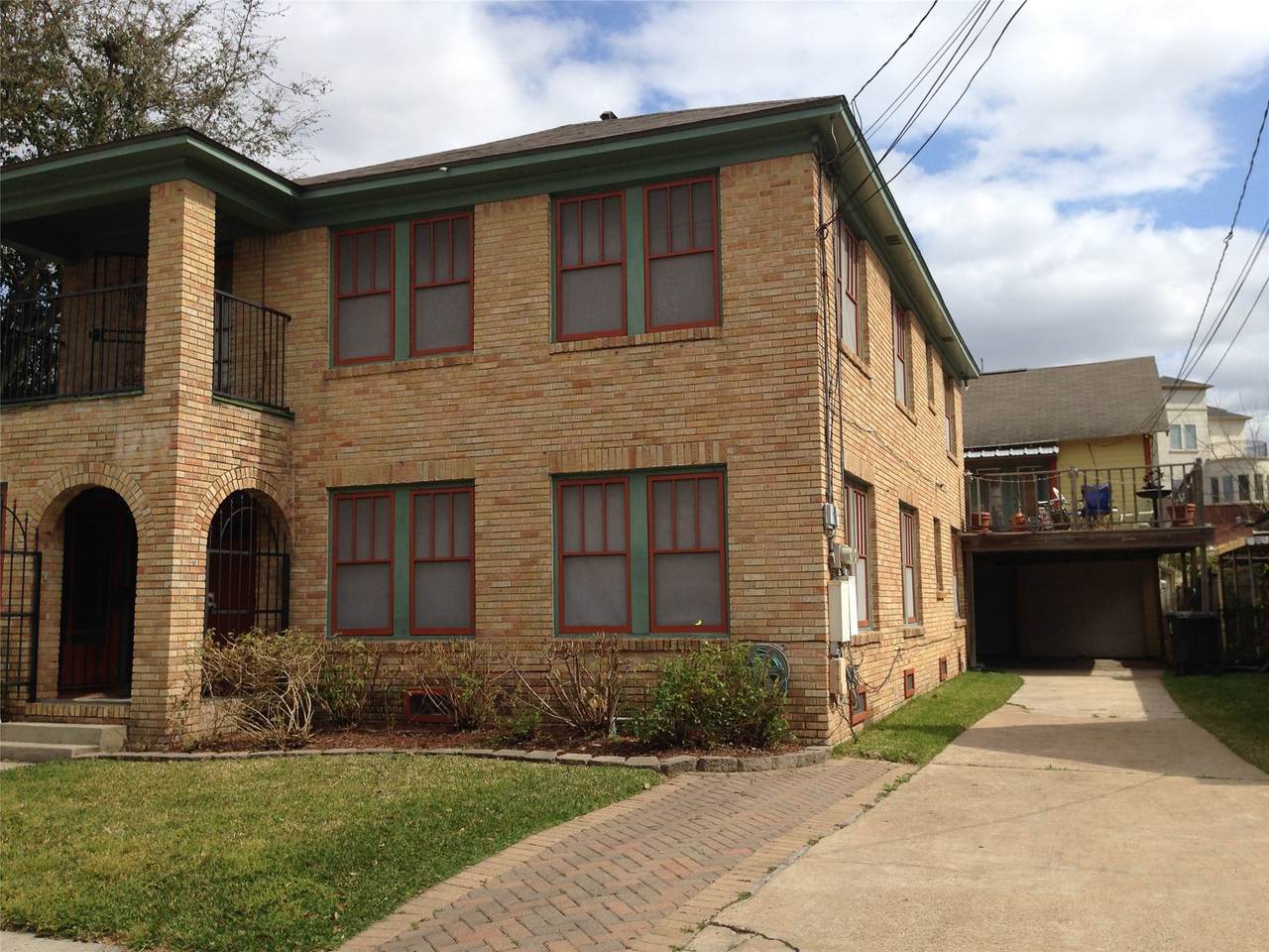 1719 Dunlavy Street - Photo 1