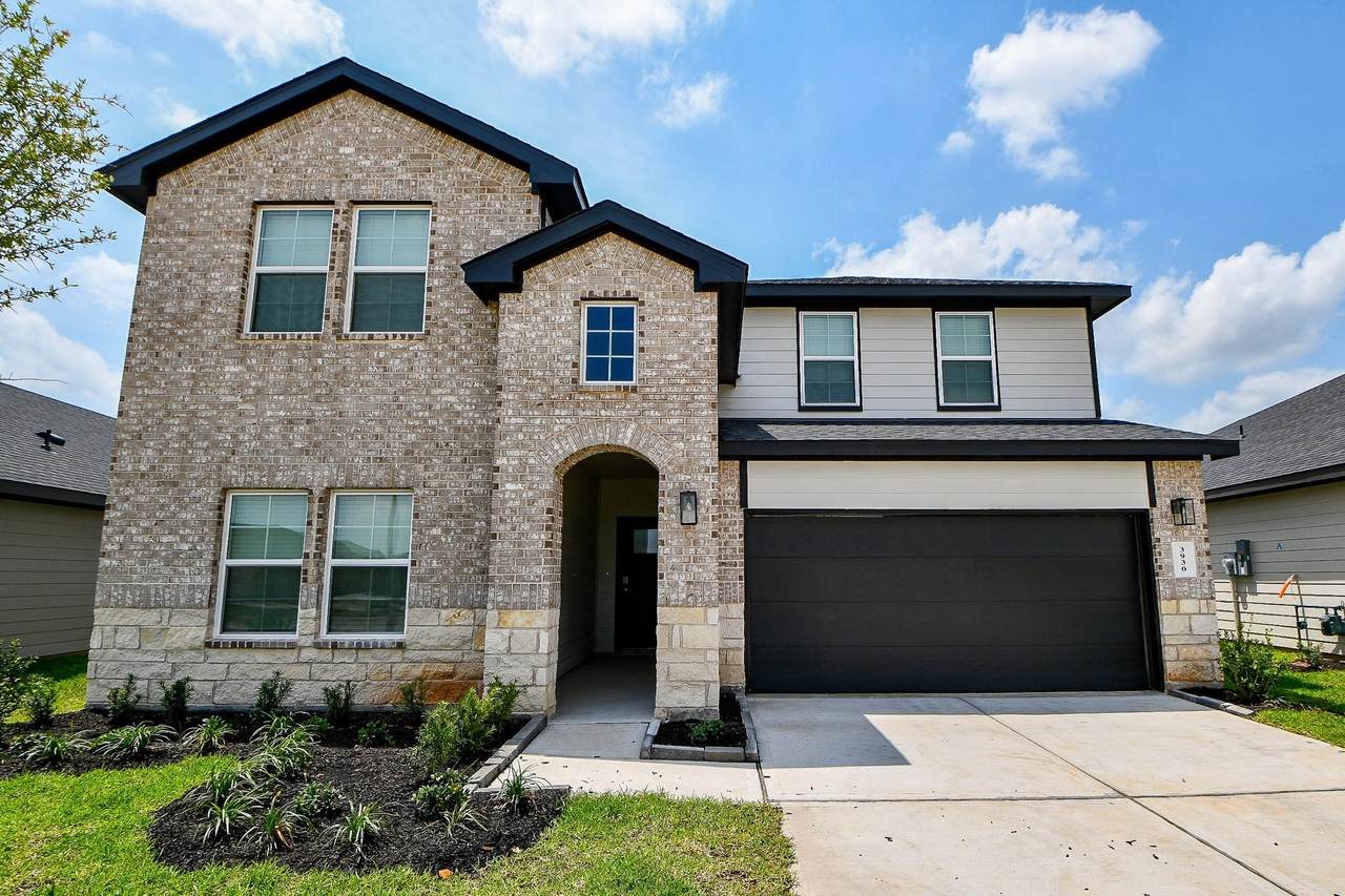 3930 Winterbourne Way - Photo 1