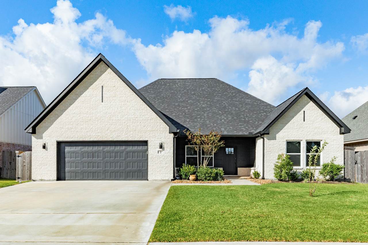 2 Greystone Court - Photo 1