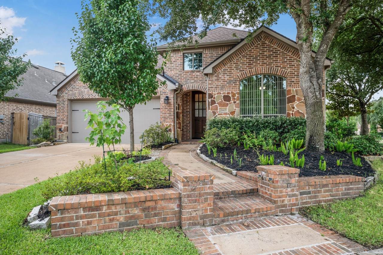 18419 Willow Oak Bend Drive - Photo 1