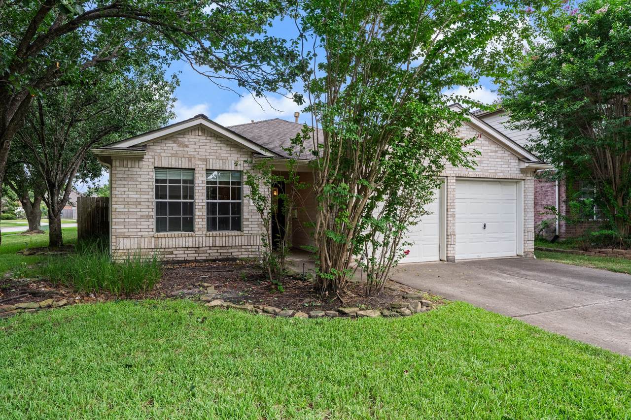 19307 Royal Isle Drive - Photo 1
