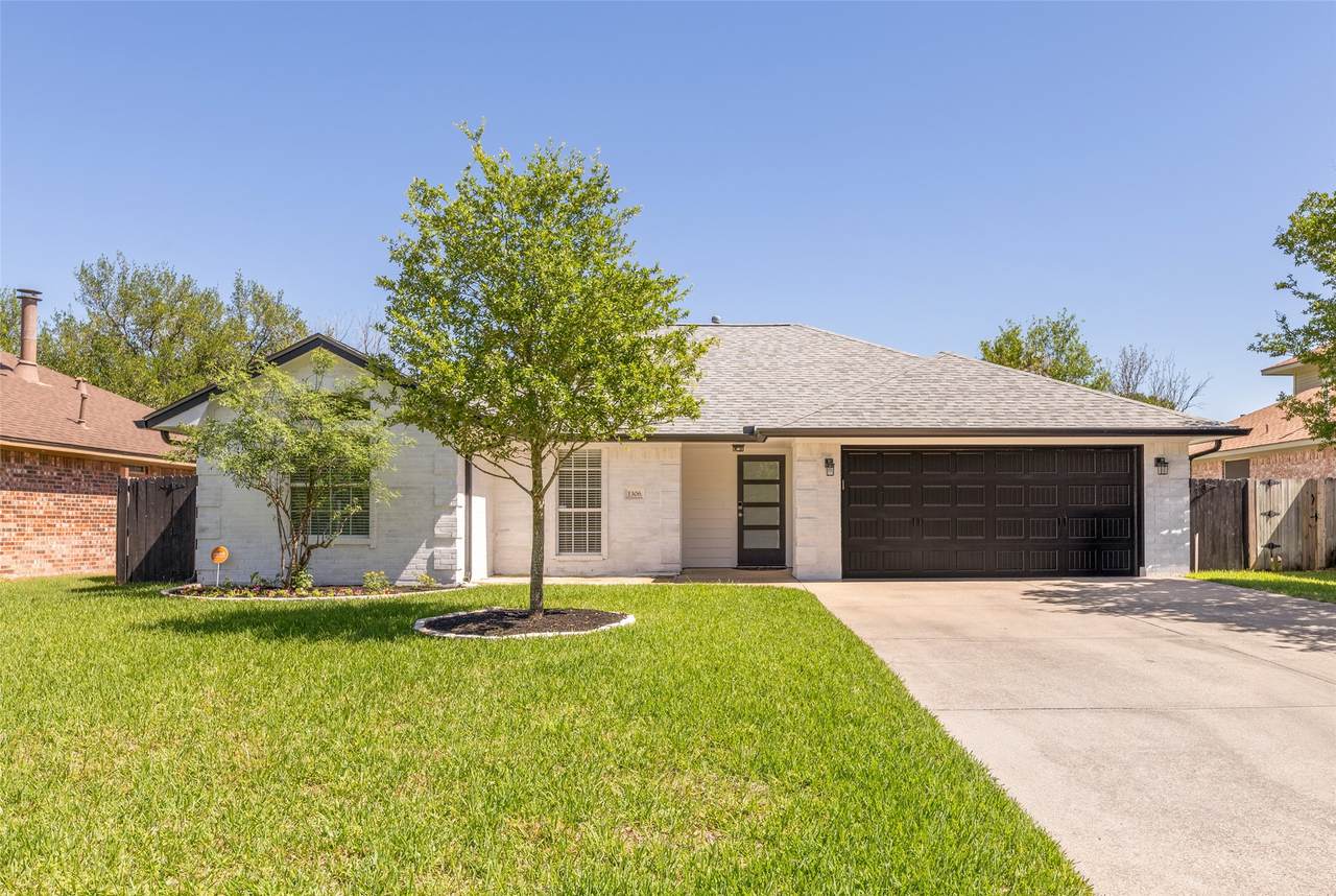 1306 Chesapeake Court - Photo 1