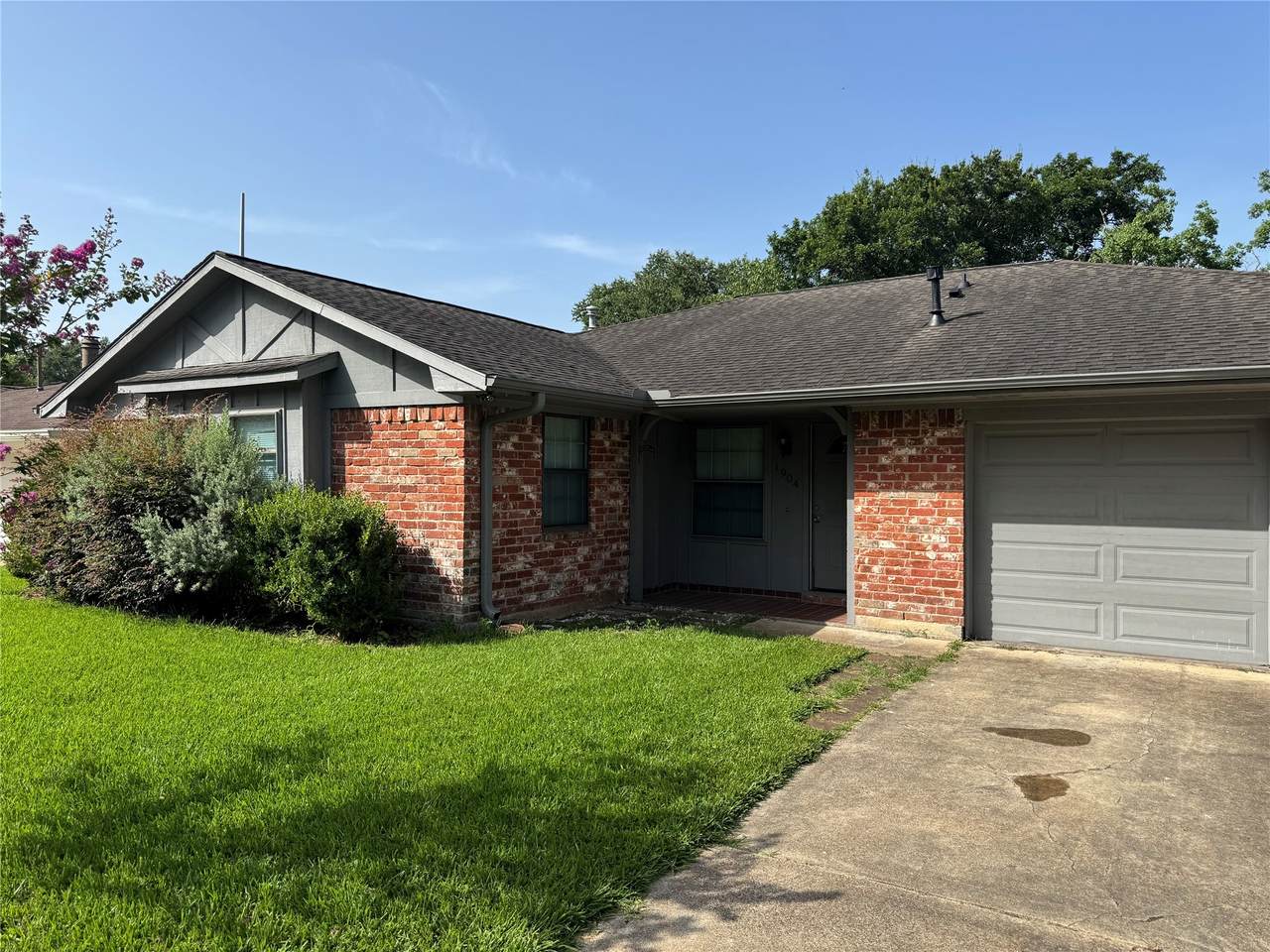 1904 Lazy Creek Lane - Photo 1