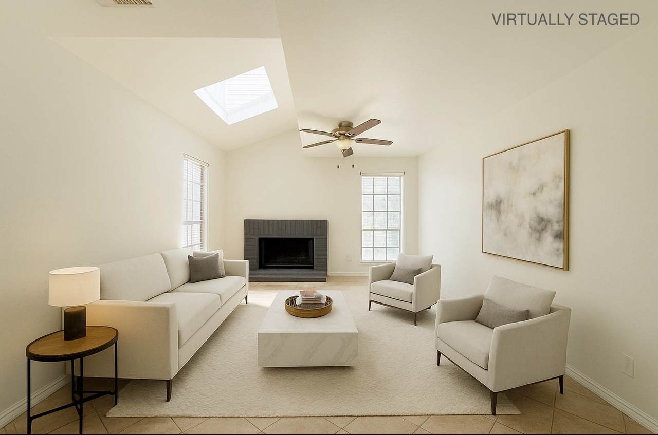 10912 Gulf Freeway - Photo 1