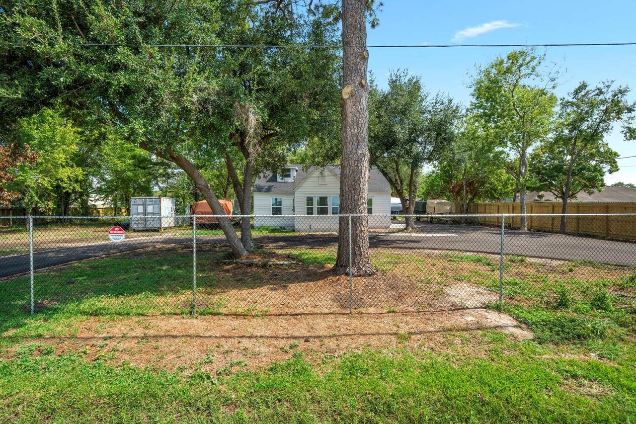 7718 Bayway Drive - Photo 1