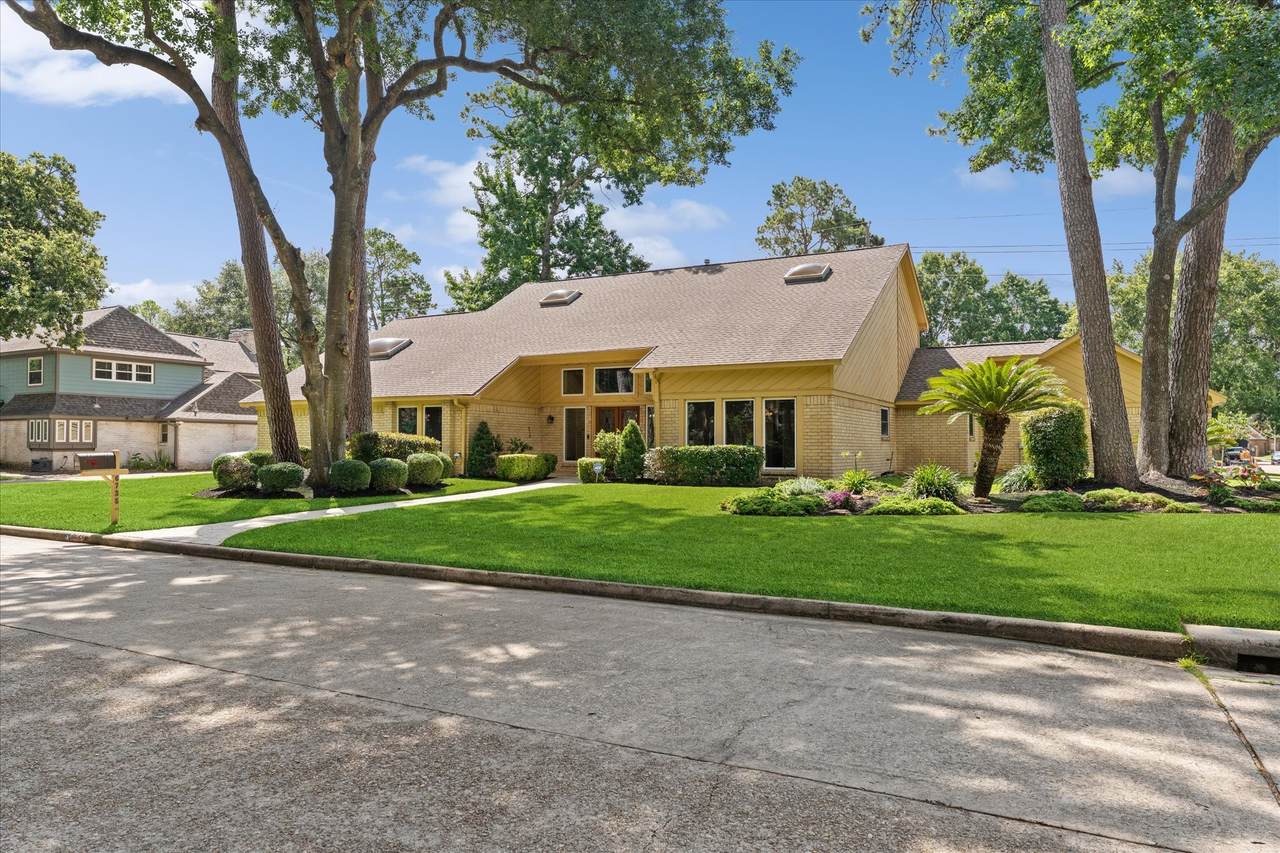 6735 Gentle Bend Drive - Photo 1