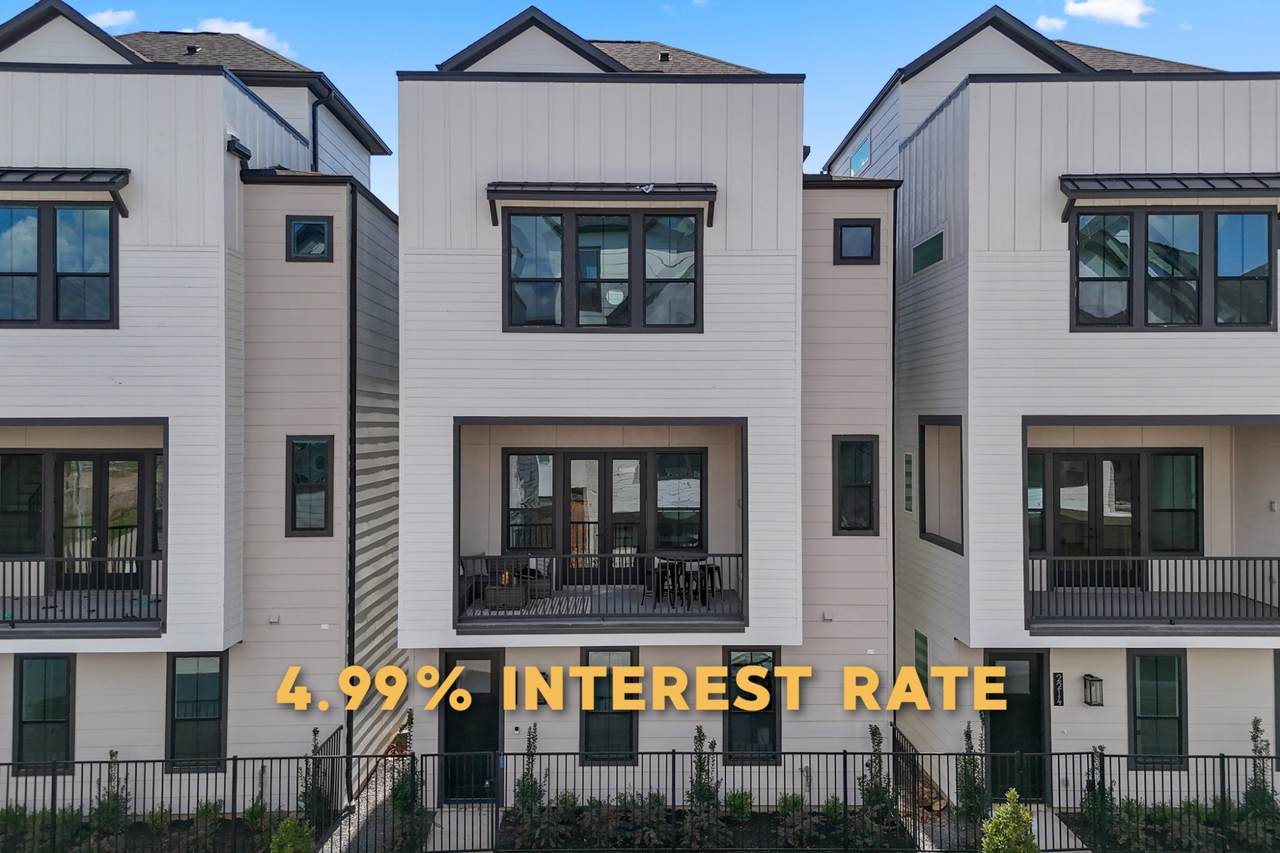 2214 Dennis Street - Photo 1