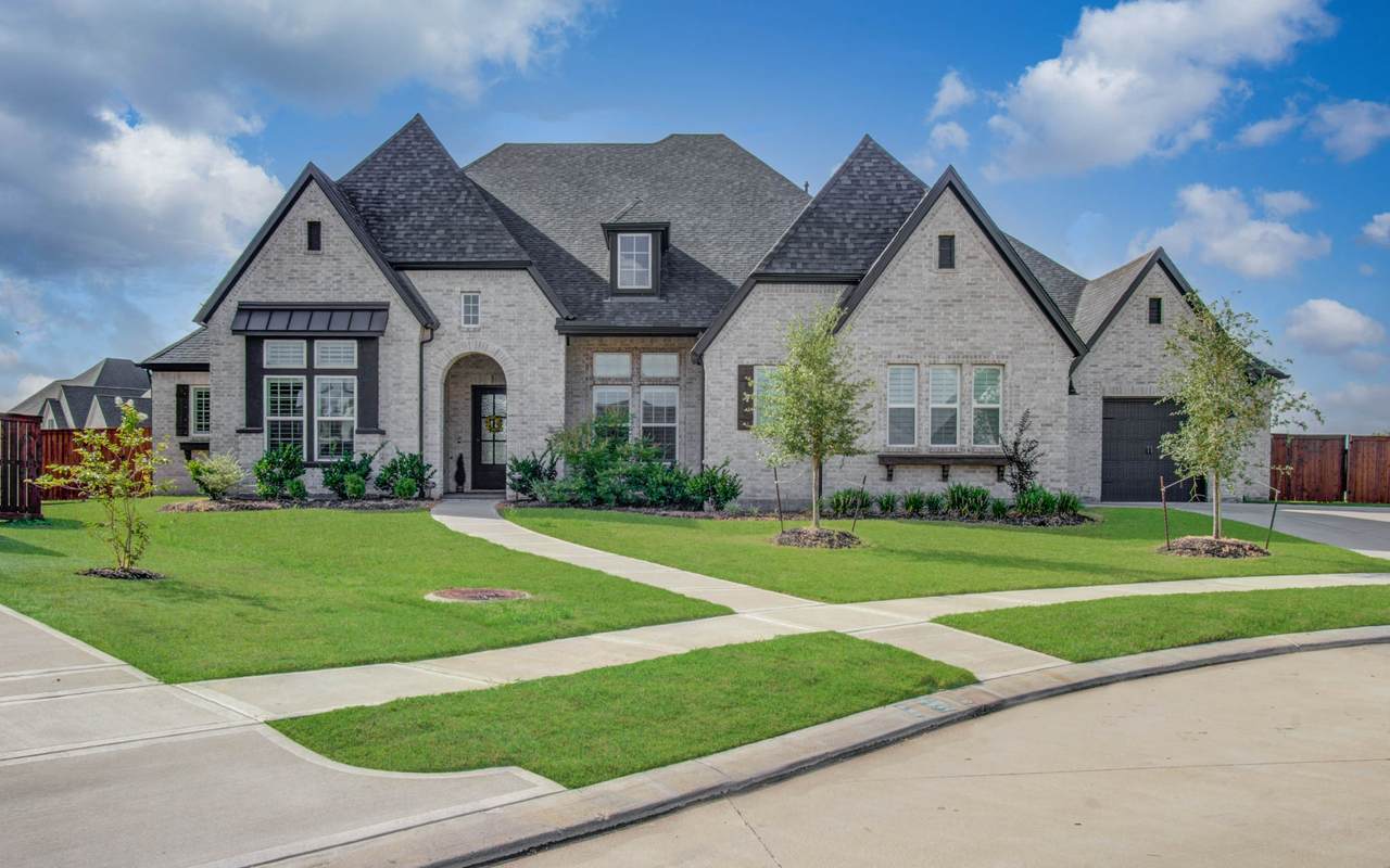 9039 Boardwalk Place - Photo 1