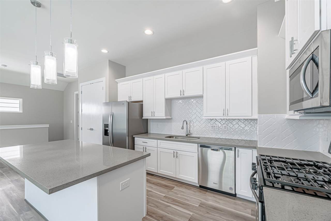 240 Julia Street - Photo 1