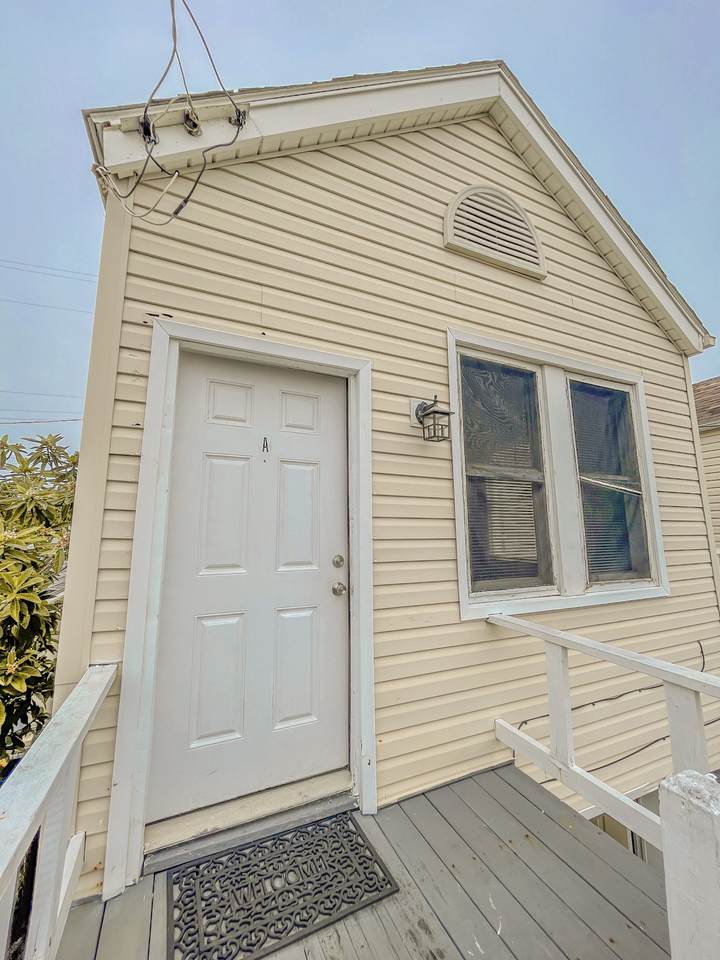 4114 Avenue S 1/2 - Photo 1