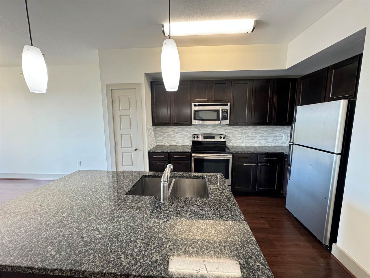145 Heights Blvd - Photo 1