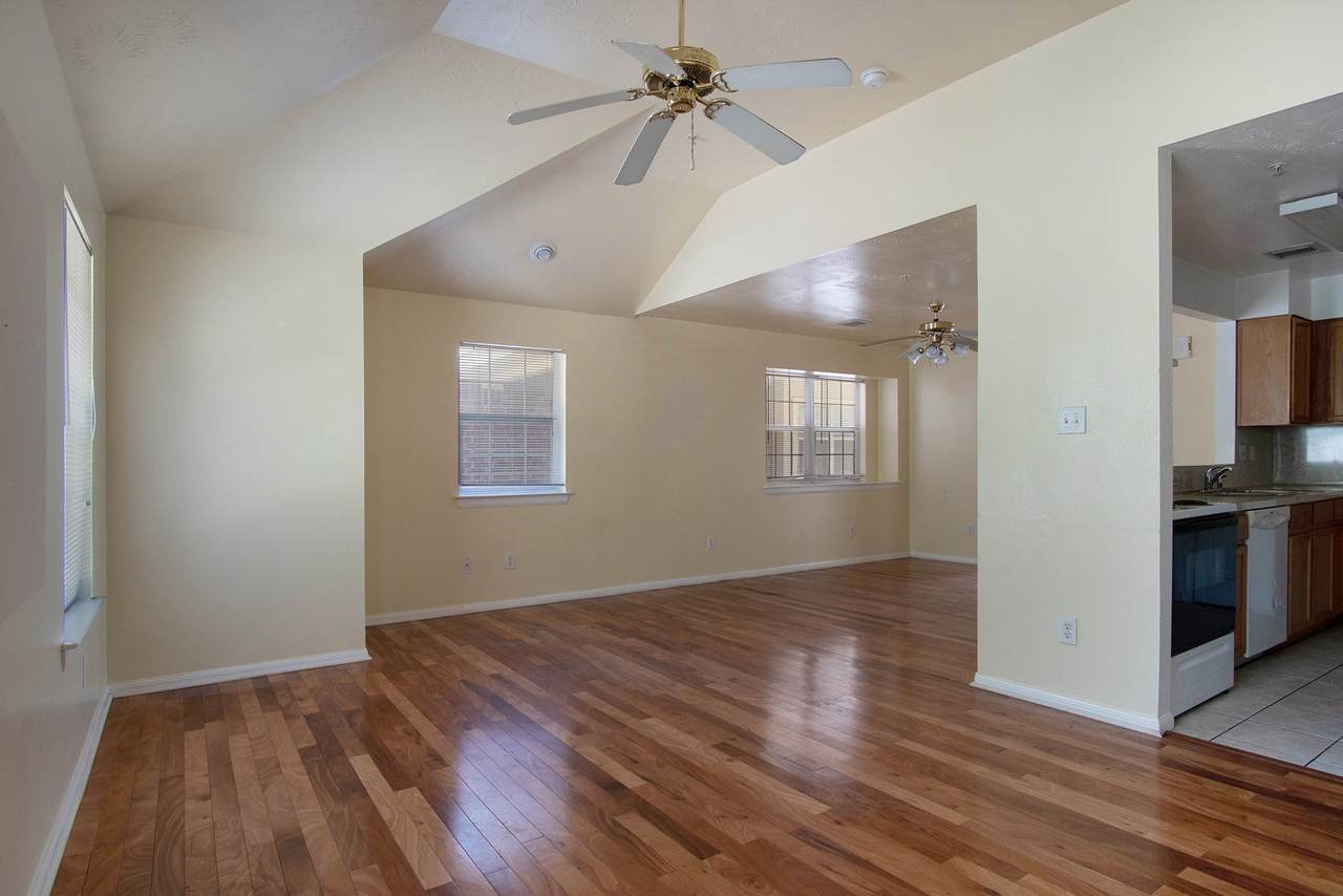 1209 Lovett Street - Photo 1