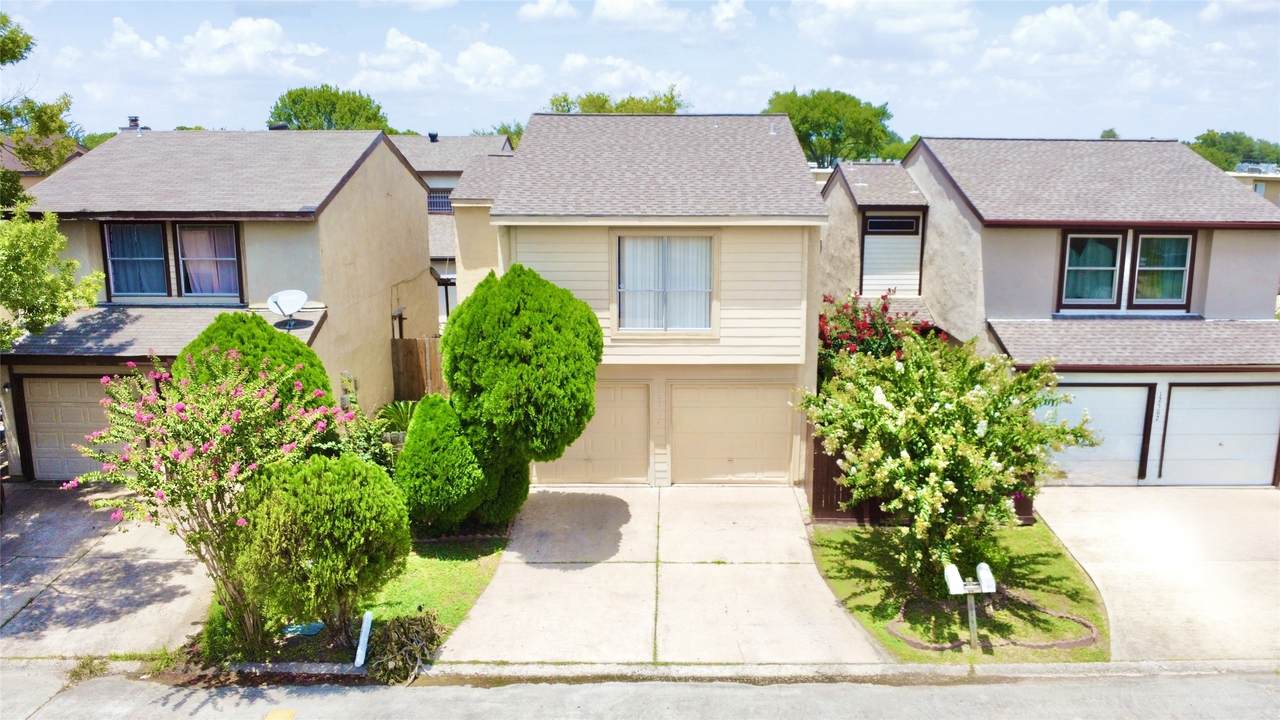 12504 Autumn Leaf Lane - Photo 1