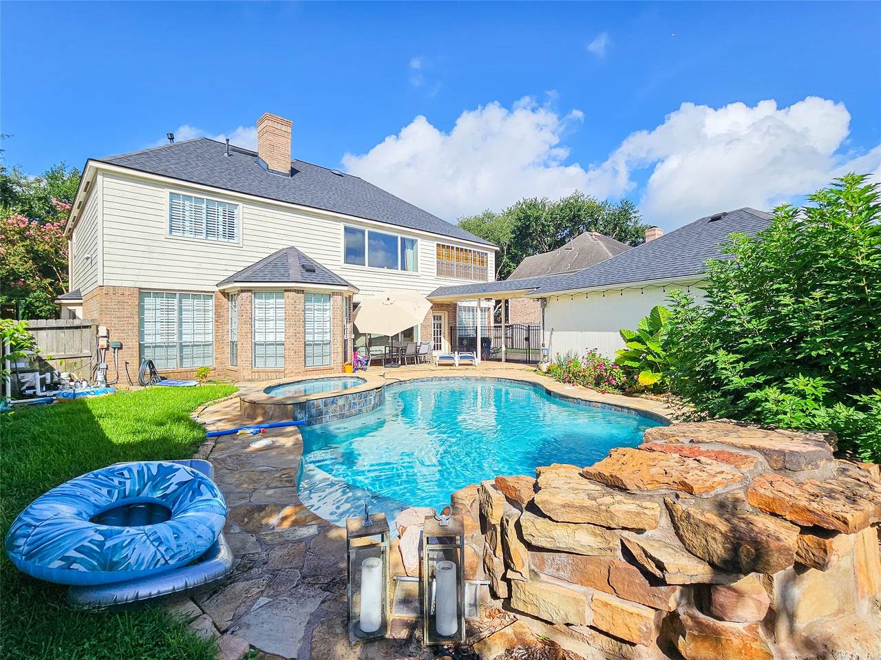 5007 Cambridge Street - Photo 1