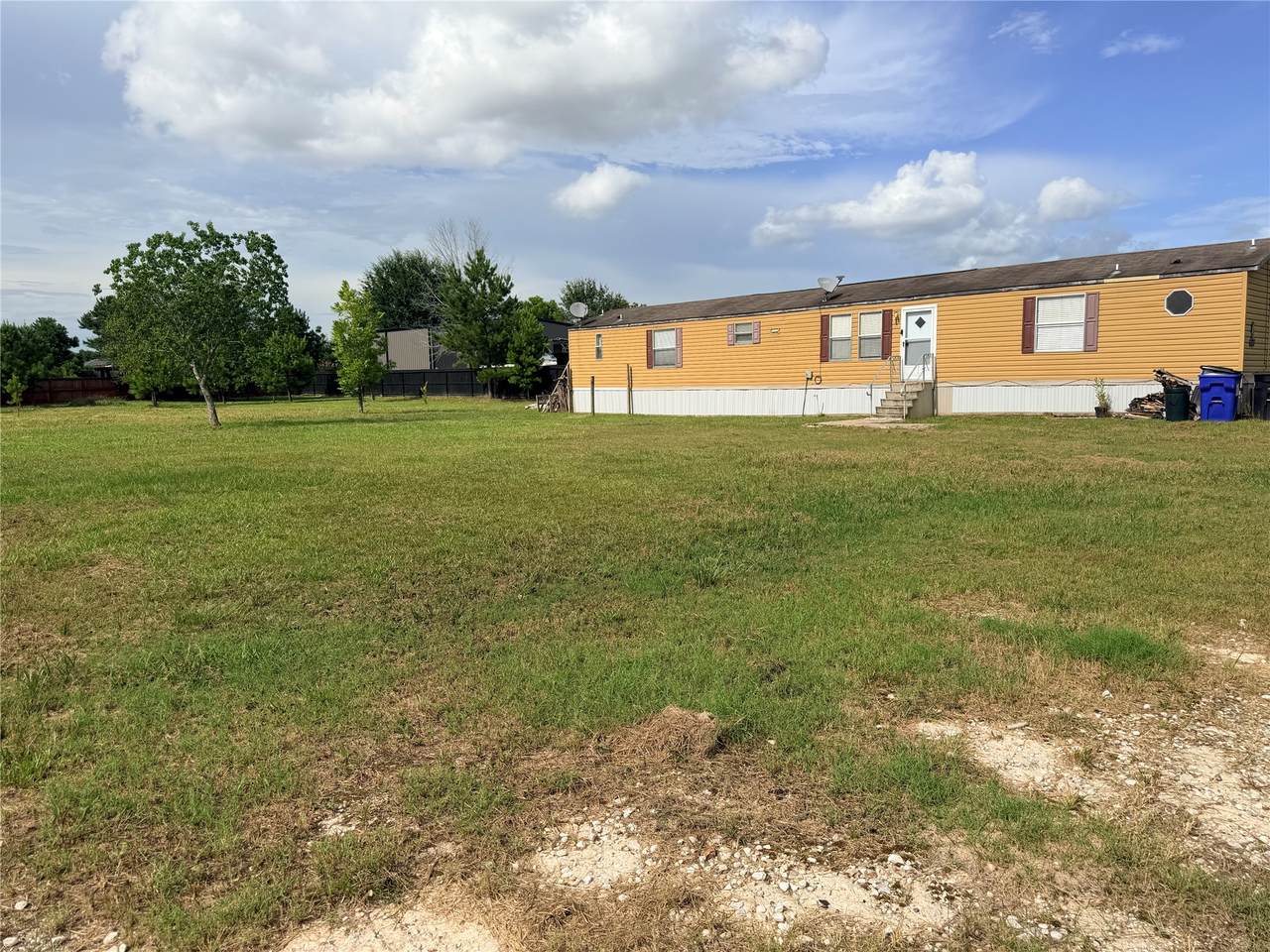 1875 County Road 3545 - Photo 1