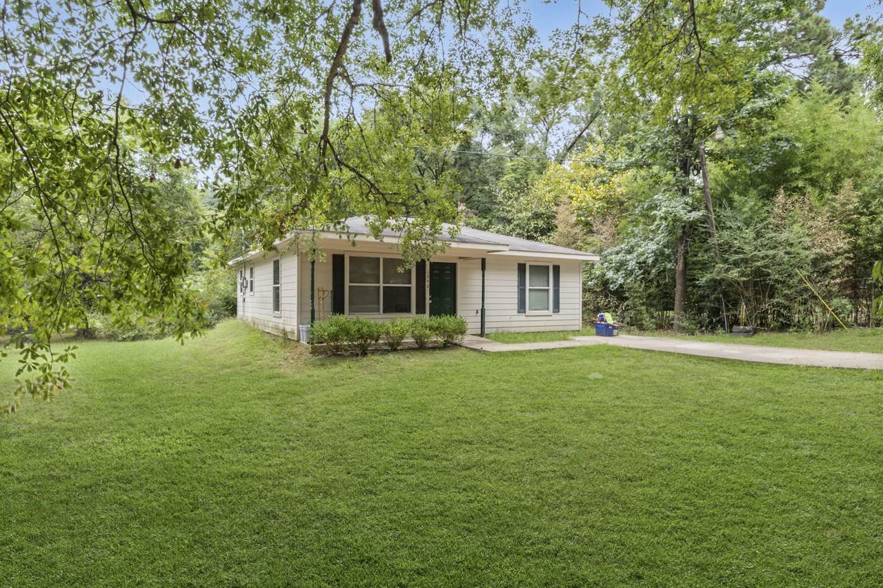 1040 Monroe Street - Photo 1