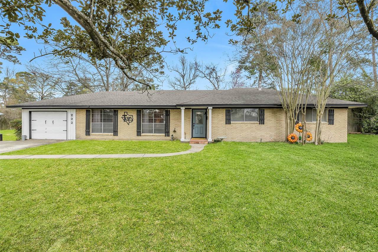 222 Hillcrest Drive - Photo 1