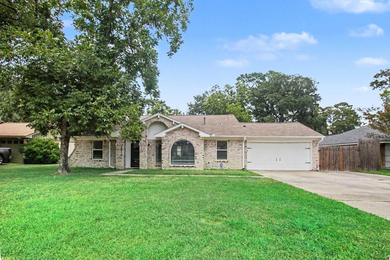 19514 Lockridge Drive - Photo 1