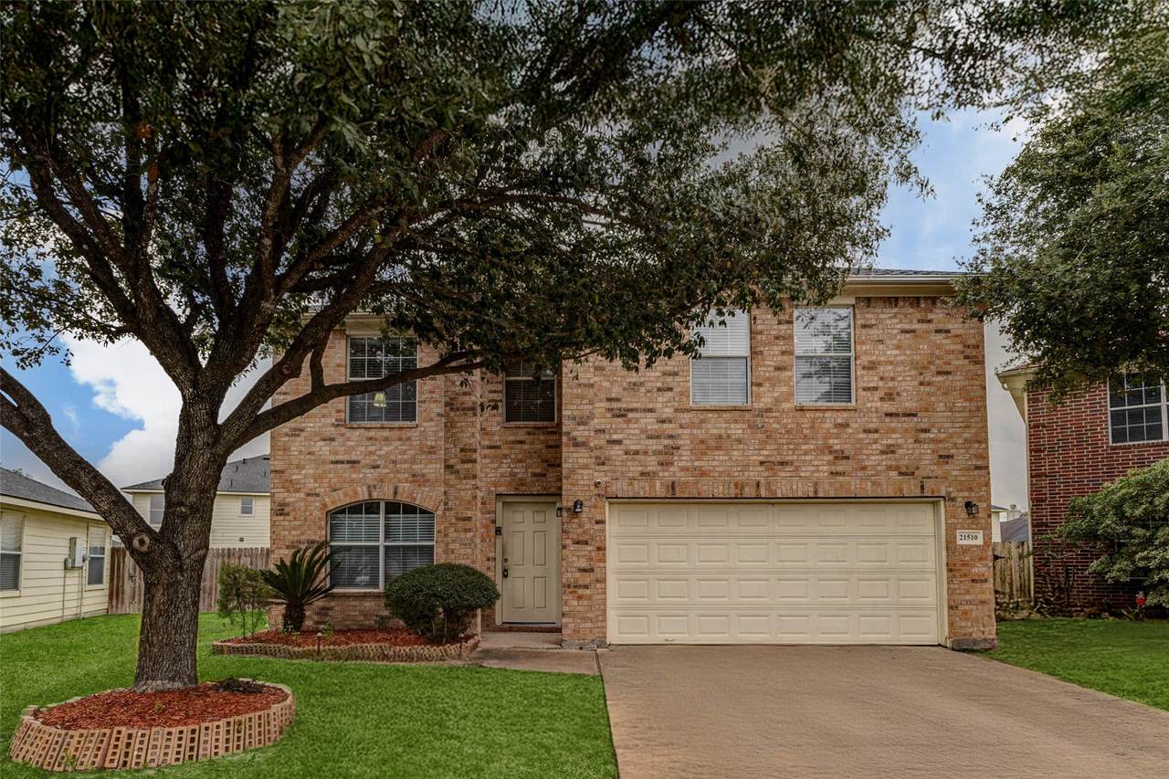 21510 Donata Cir - Photo 1