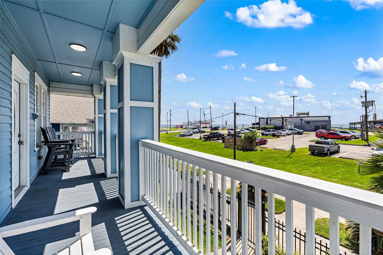 3520 Avenue S 1/2 - Photo 1