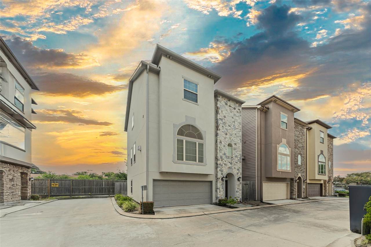 11129 Olympia Drive - Photo 1