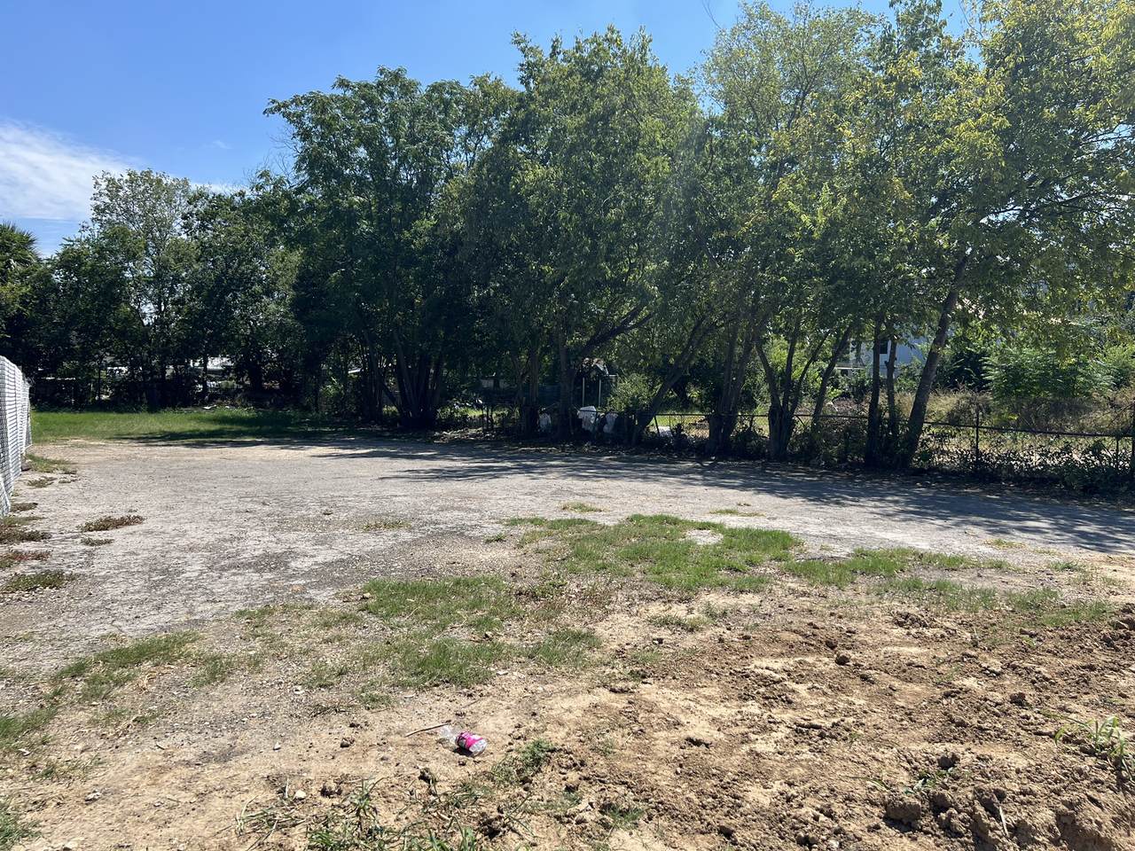 610 Zarzamora Street - Photo 1