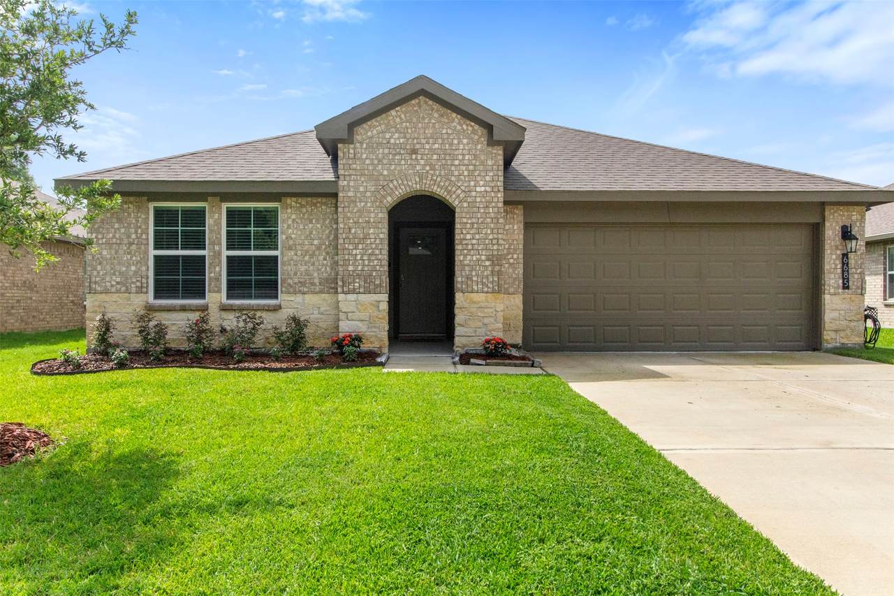 6685 Riplee Street - Photo 1