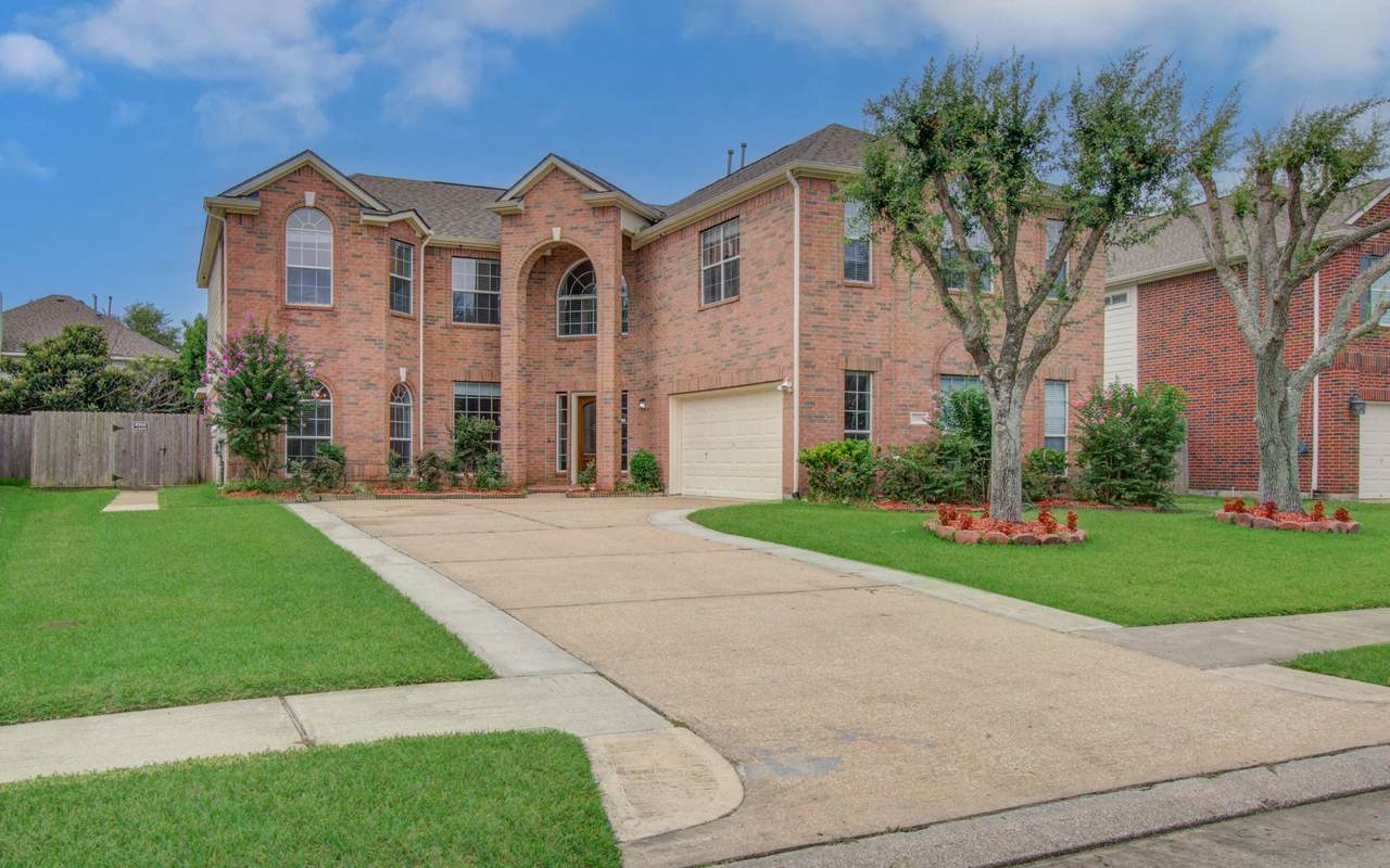 2509 Bennington Court - Photo 1
